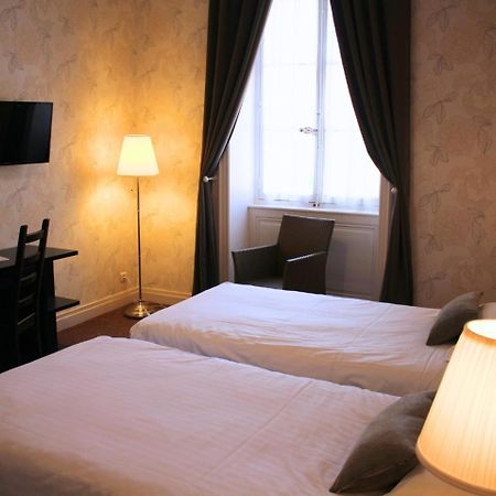 Grand Hotel De Bourbon-Lancy - Spa Et Restaurant - Logis Екстериор снимка