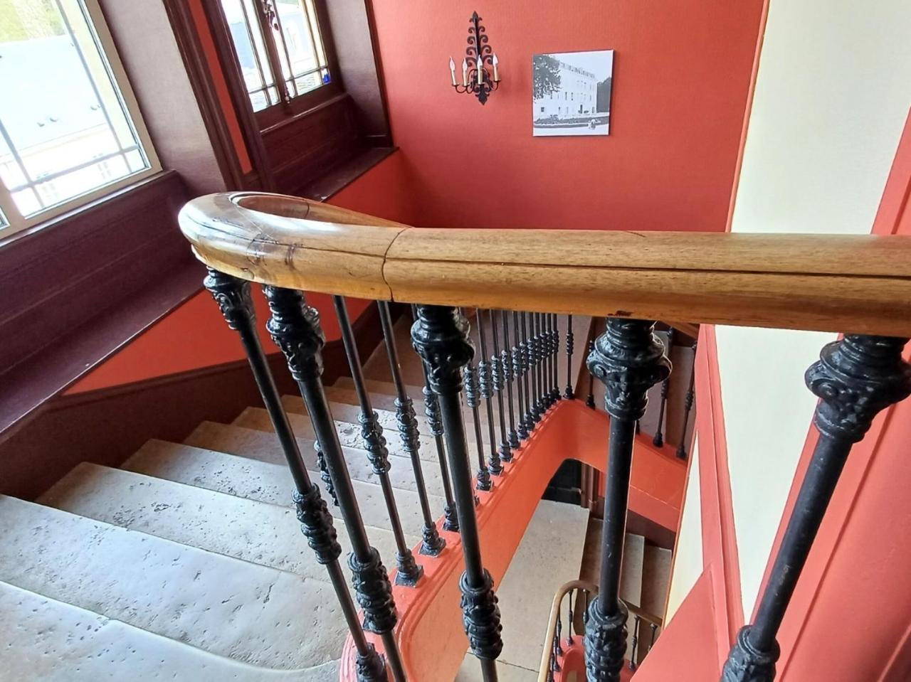 Grand Hotel De Bourbon-Lancy - Spa Et Restaurant - Logis Екстериор снимка