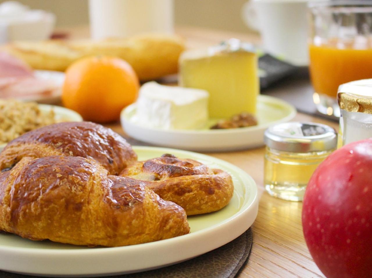 Grand Hotel De Bourbon-Lancy - Spa Et Restaurant - Logis Екстериор снимка