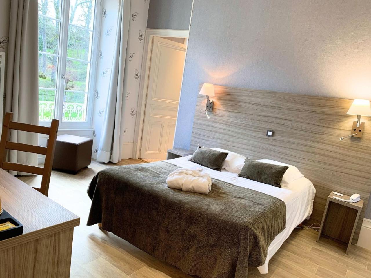 Grand Hotel De Bourbon-Lancy - Spa Et Restaurant - Logis Екстериор снимка
