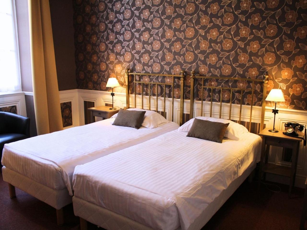 Grand Hotel De Bourbon-Lancy - Spa Et Restaurant - Logis Екстериор снимка