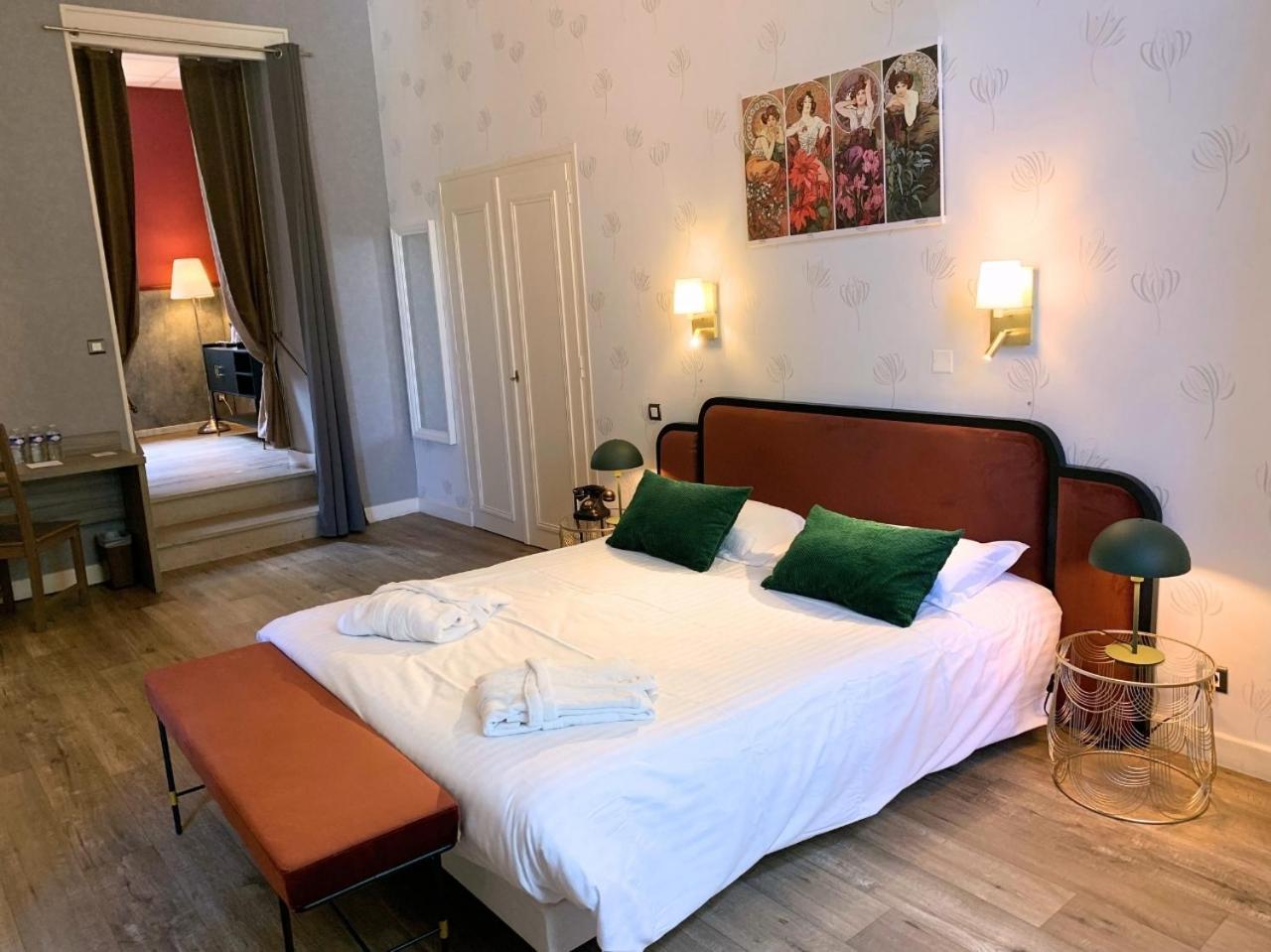 Grand Hotel De Bourbon-Lancy - Spa Et Restaurant - Logis Екстериор снимка